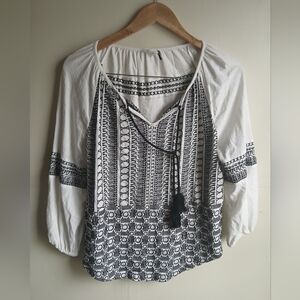 Elegant Black and White Bohemian Tassles Blouse